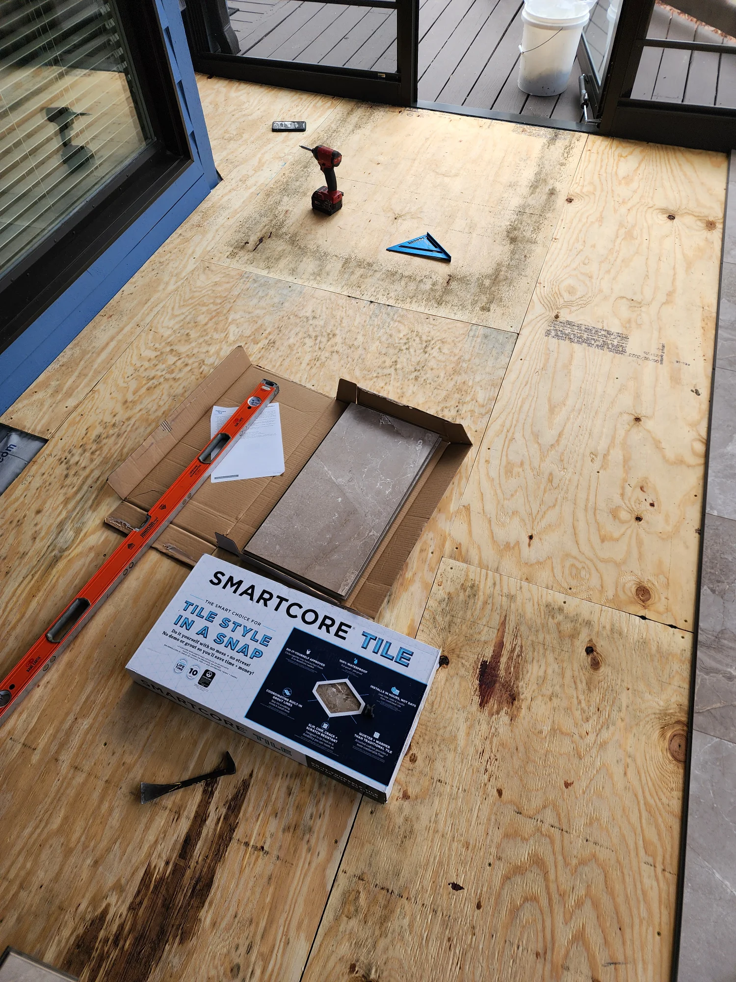 Screened porch exterior